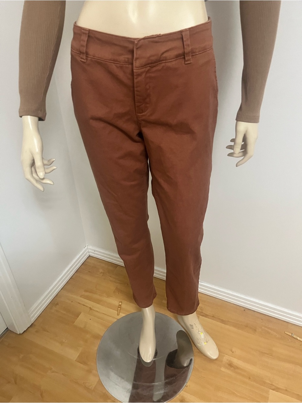 Women’s Straight Leg Pants in Rust Brown